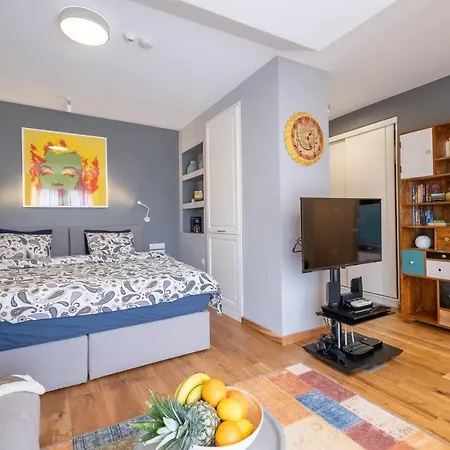 Apartamento 3 Luxurious Aprts + 2 Free Parking Spaces + 10 Ppl *