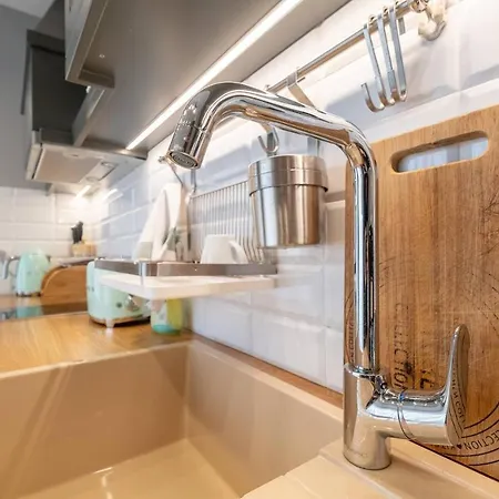Apartamento 3 Luxurious Aprts + 2 Free Parking Spaces + 10 Ppl
