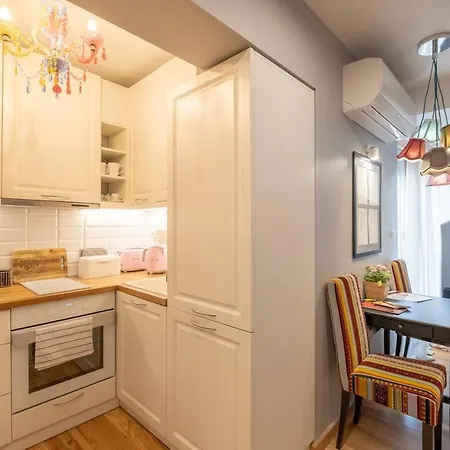 Apartamento 3 Luxurious Aprts + 2 Free Parking Spaces + 10 Ppl